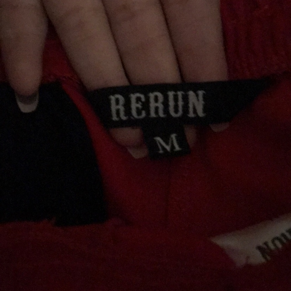 Red Sweatpants (Rerun) - Picture 5 of 7